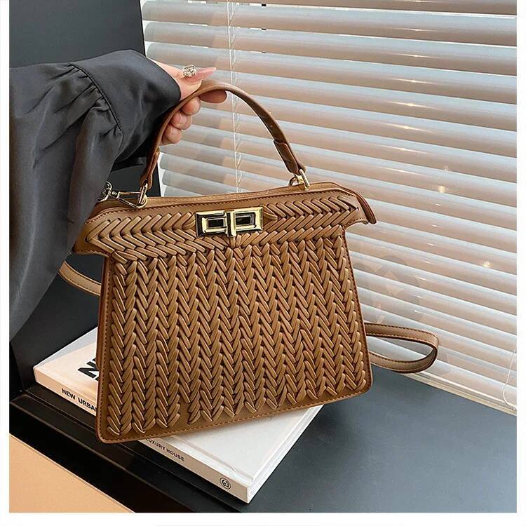 2025 New Free Freight Ladies Designer Elegant KL Bag French Woven Leather Handbag Celebrity Style Shoulder Bag Design Spacious Tiktok Hot Sale