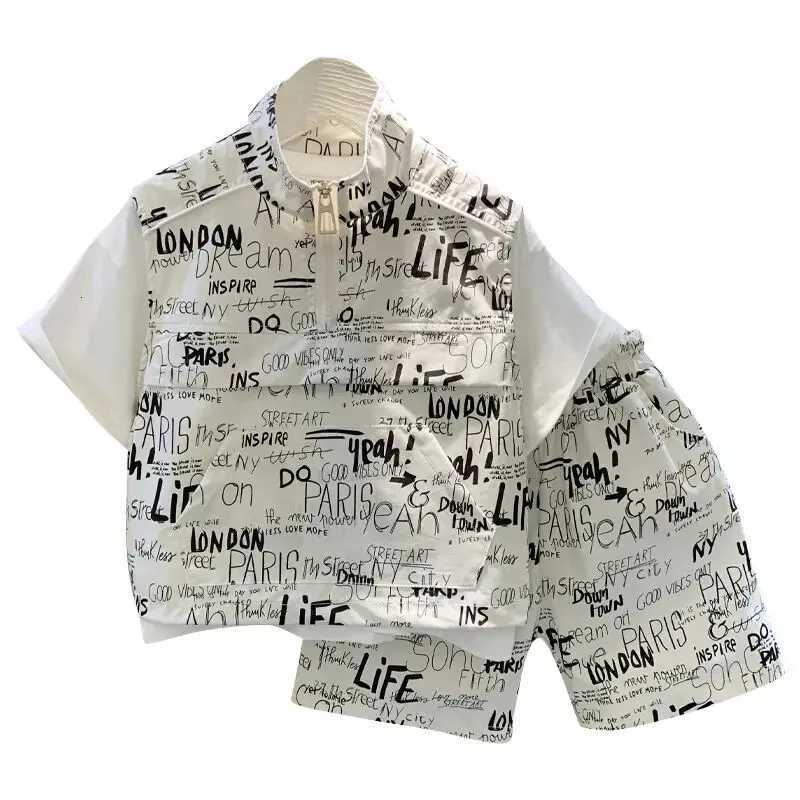 2024 New Korean Edition Boys Summer Clothing Set Childrens Wear Boys and Babies Short Sleeve T-shirt and Shorts Set Z250811