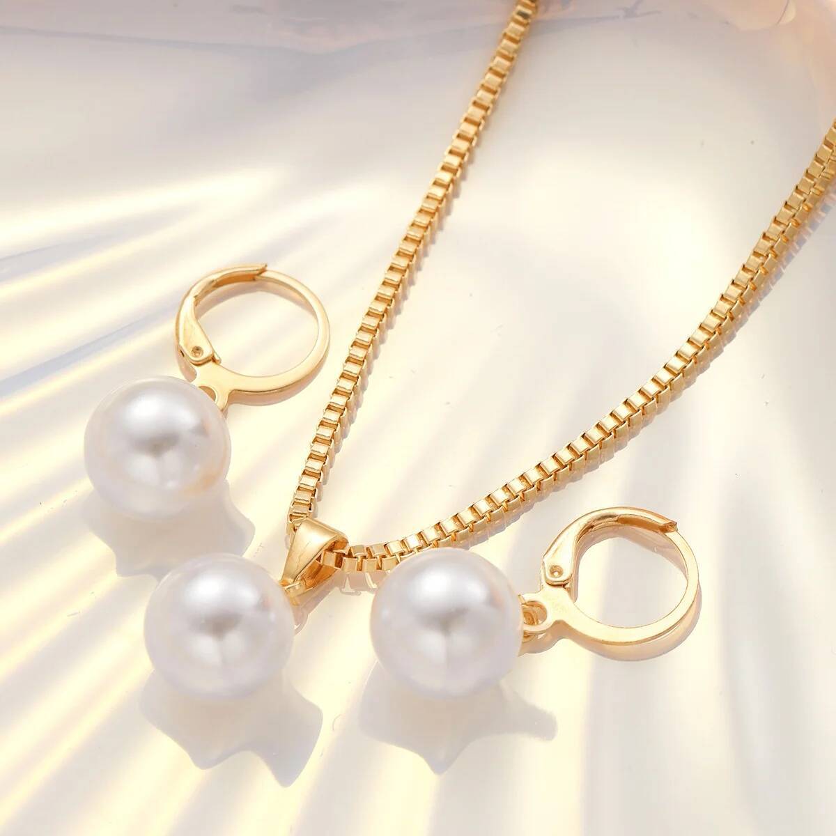 3 Pcs Round Pearl Of Earring Pendant Necklace For Women Exquisite Fashion Rhinestone Double Wedding Jewelry Set Gift
