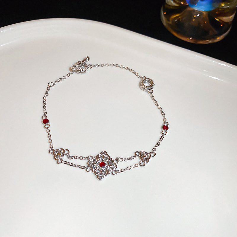 Pattern Hollow Light High-end New Chinese Style Bracelet Elegant Versatile Fashion Jewelry