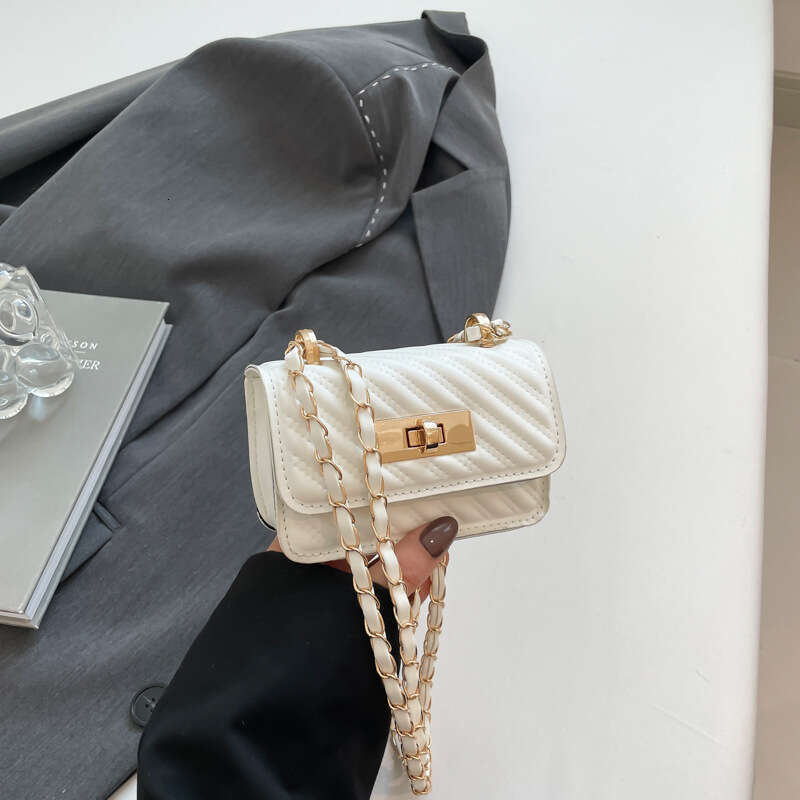 Quilted Chain for Designer Women Spring Summer 2025 New Fashion High-Value Ins Crossbody Mini Small Square Bag