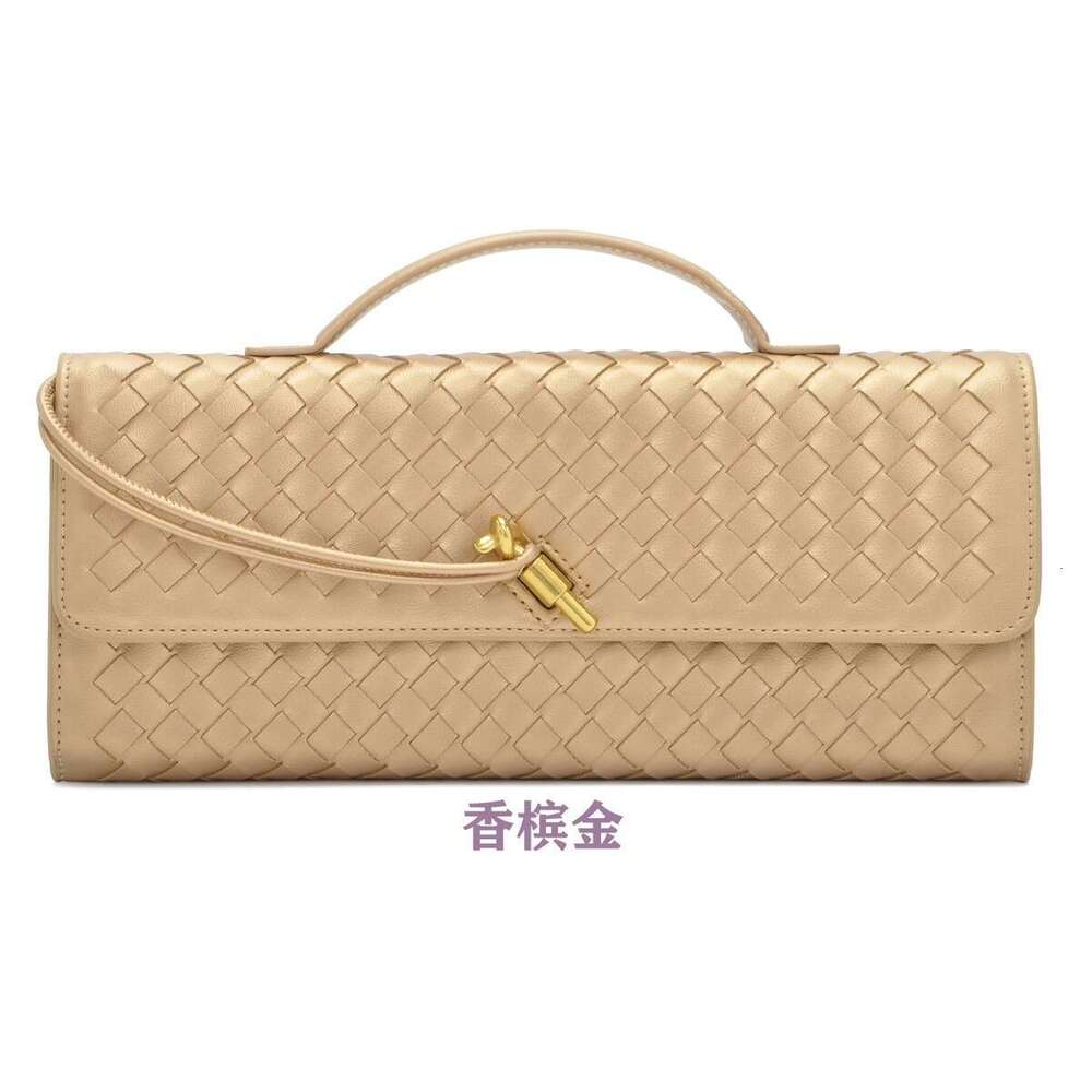 2025 New Niche Woven Single Shoulder Baguette Fashion Horizontal Clutch Organ Lady Crossbody Long Bag