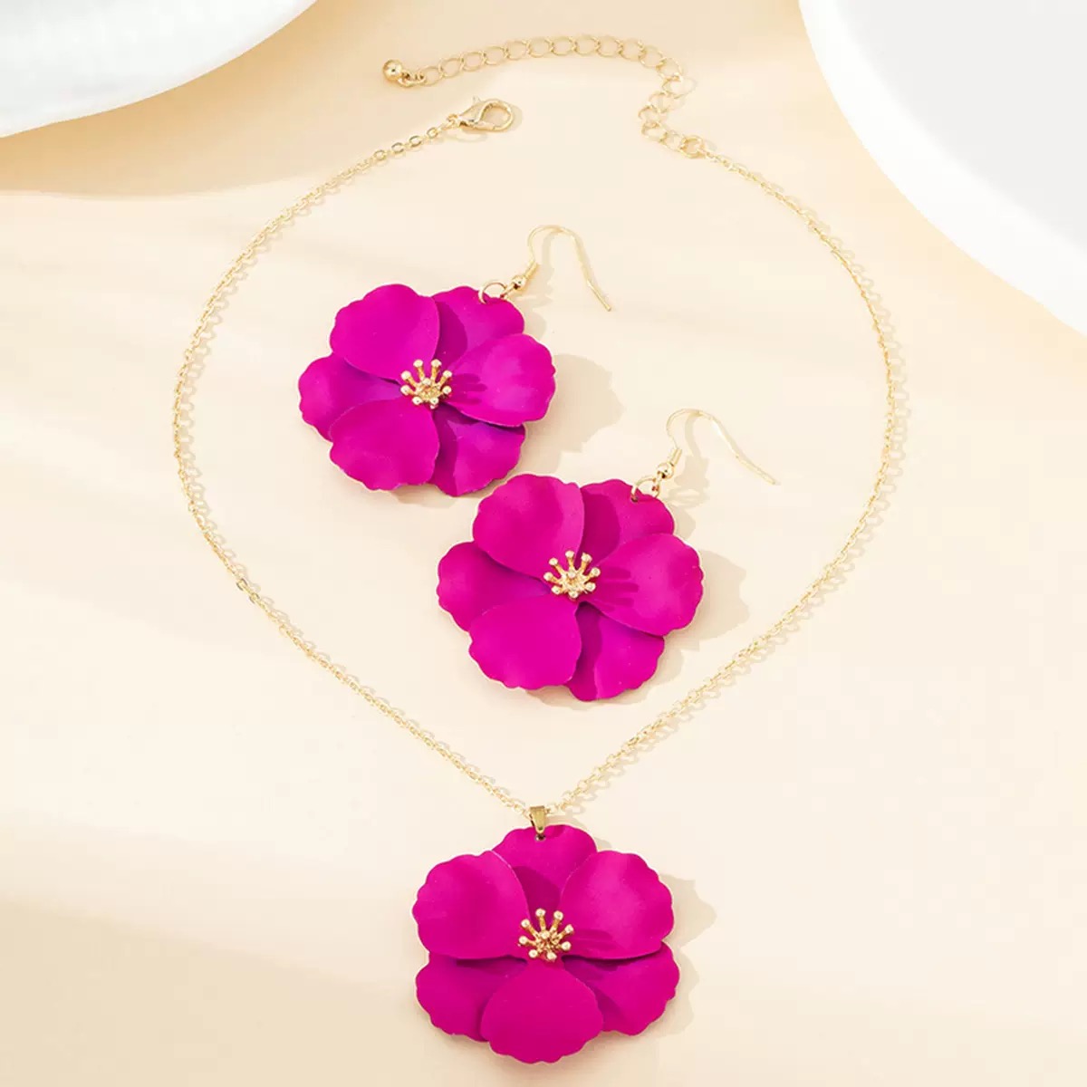 Fashionable petal handmade earrings and necklace set with colorful floral accessories