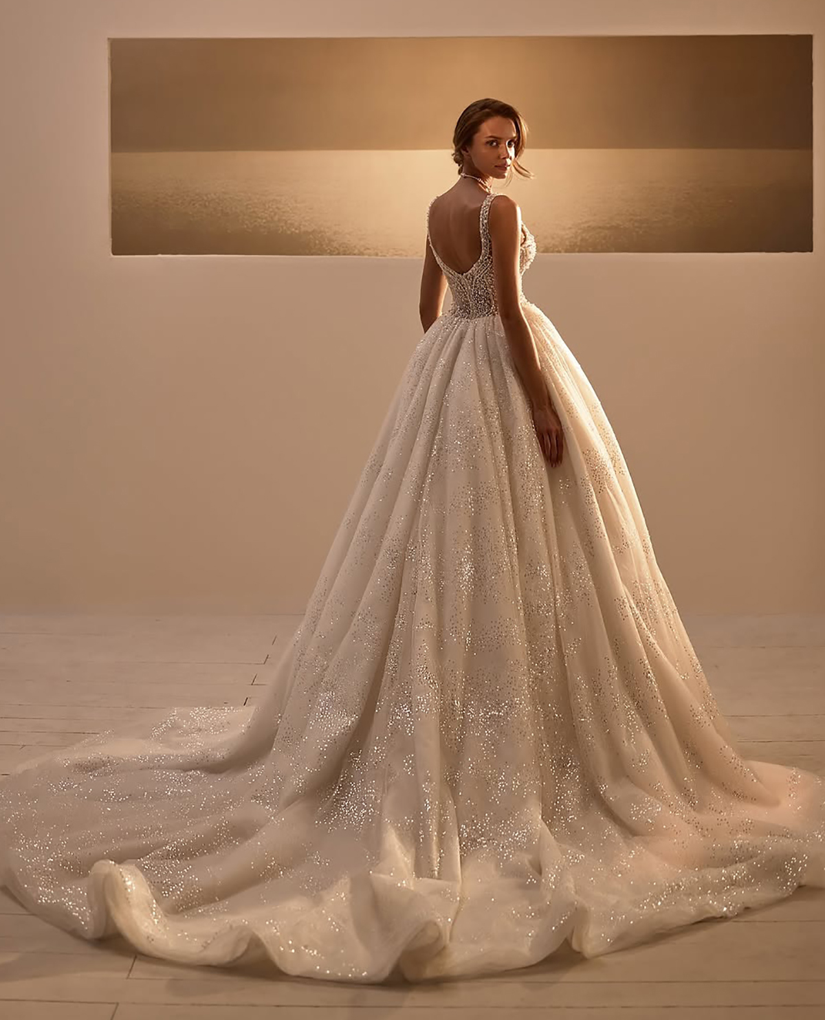 Elegant Pearls Wedding Dresses Sequins Bridal Gowns Spaghetti Straps Backless A Line Sleeveless Customized Bride Vestidos De Novia Plus Size