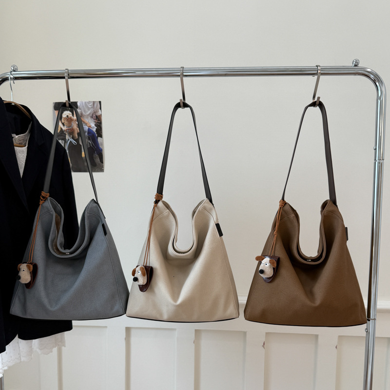 Commuter Tote High-end Women's New Fashion Large Capacity Underarm Shoulder Bag ddmymoon