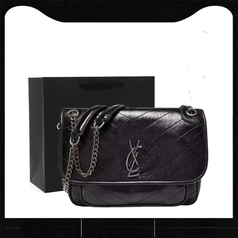 DHessentials 2025 Genuine Leather Crossbody Bag - Trendy Messenger Shoulder Purse for Women, Chic Chain Strap Bag (23x18cm, 400g)