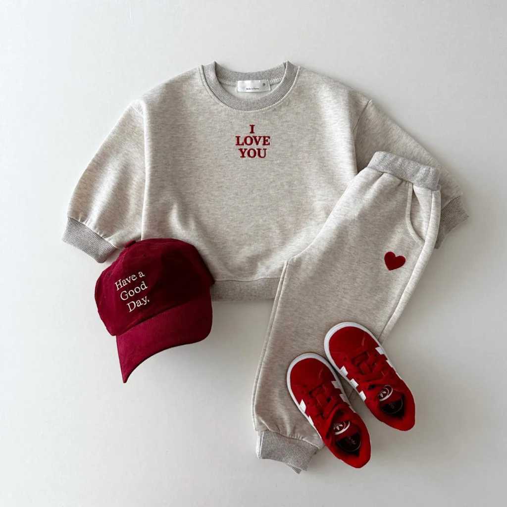 0-6 Year Old Korean Spring Baby Set Cotton Embroidered Letter Comfortable Hoodie Childrens Casual Sports Two-Piece Set Z250811