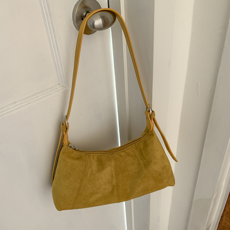 Suede for Women 2025 New Simple Fashion Underarm Single Shoulder Commuter Crossbody Bag ddmymoon