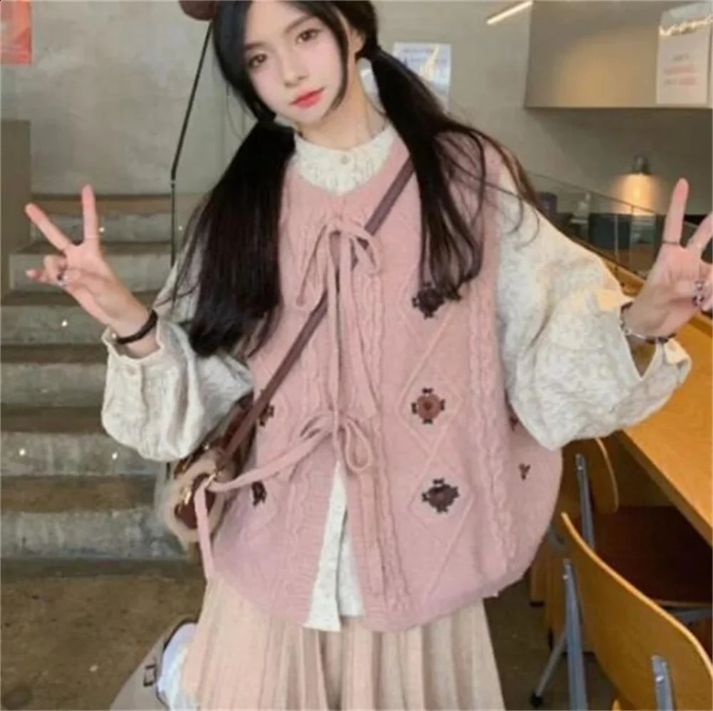2025 Korean Spring Autumn Cardigan Embroidered Knitted Sweet Vest Women Loose Sleeveless Sweater Waistcoat Female Basic Tops 250805