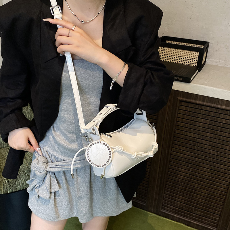 Autumn New Armpit Bag Fashionable And Personalized Women's Shoulder Bag Trendy Women's Crossbody Bag Rock Pattern Retro Style Autumn New Des