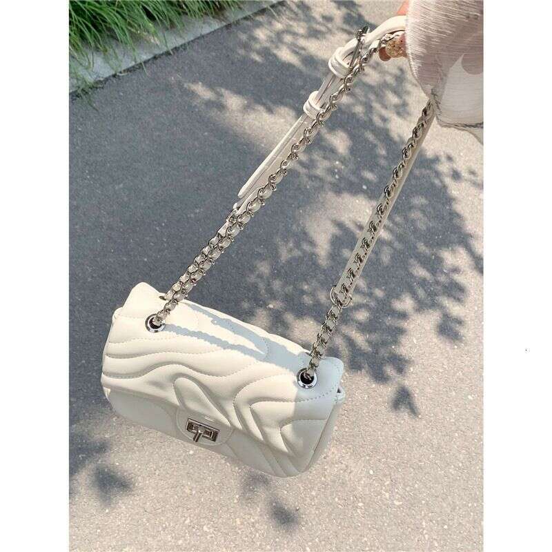 Square Chain with Embroidered Thread, Small Fragrant Wind Underarm Trendy Texture Bag, Summer Single Shoulder Crossbody
