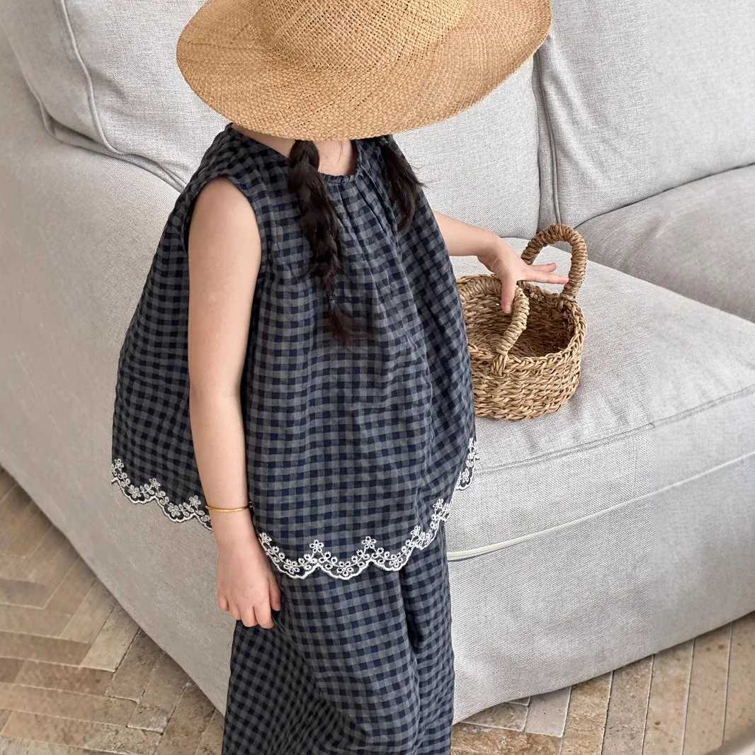 Girls Summer Outfit New Kids Temperament Plaid Lace Vest+Wide Leg Pants Two-piece Set Trendy Childrens Clothing Sets Z250811