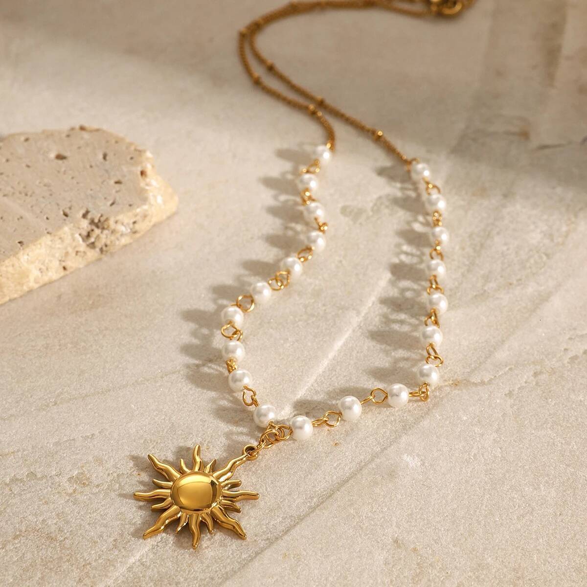 Youthway Personality Sun Pendant Necklace Elegant Multi-Pearl Chain Romantic Birthday Gift for Women Statement Jewelry Accessory Jewelry for Women