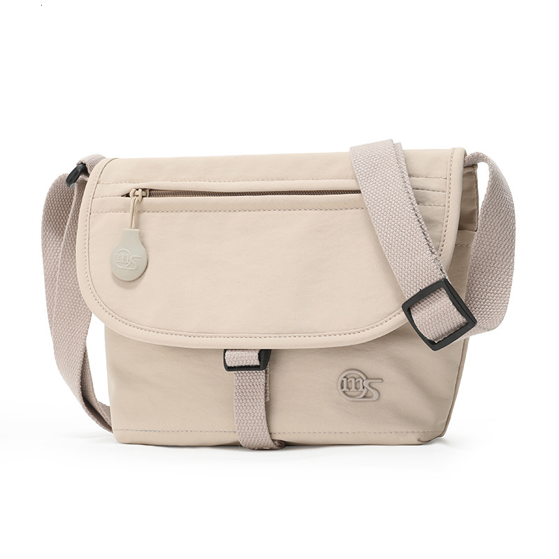 Waterproof Nylon Cloth Outdoor Casual Lightweight Crossbody Women 2025 New Simple Large Capacity Shoulder Bag ddmymoon