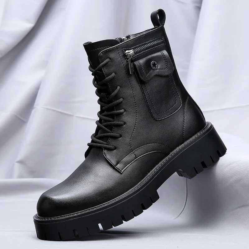 Mens English Style Thick Sole Design Men Boots Luxury High End Top Layer Leather Brand Famous Chelsea High Quality Casual Boots W250811