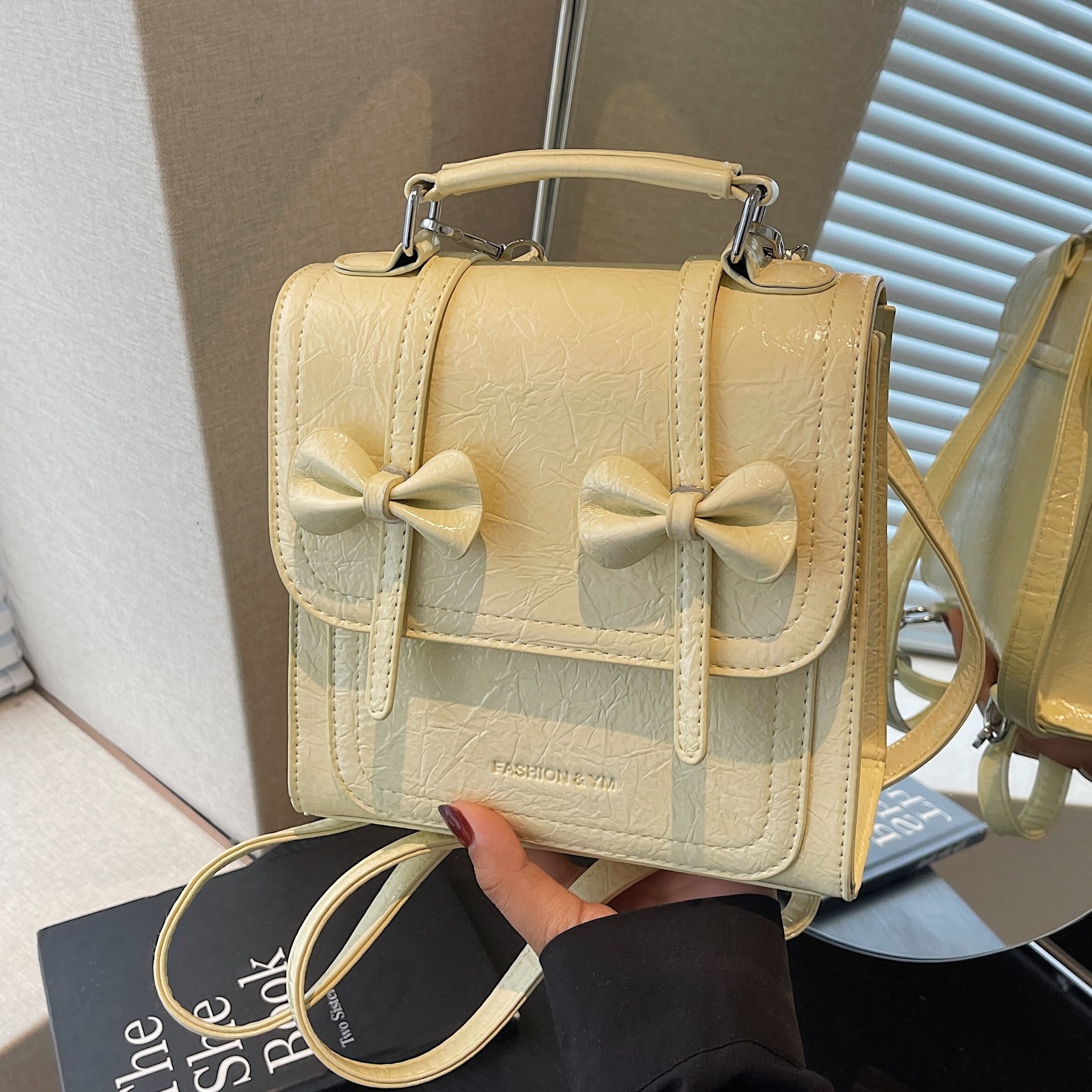 This Year's Trend Butterfly for Women 2025 New Simple Casual Stylish College Style Handheld Small Backpack ddmymoon