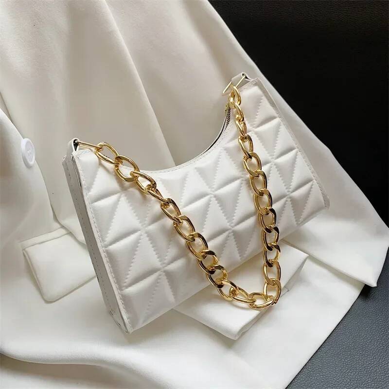 Autumn New Women's Diamond Shaped Armpit Bag Fashionable Women's Shoulder Bag Chain Handbag Texture Niche Autumn New Designer Bag Women'
