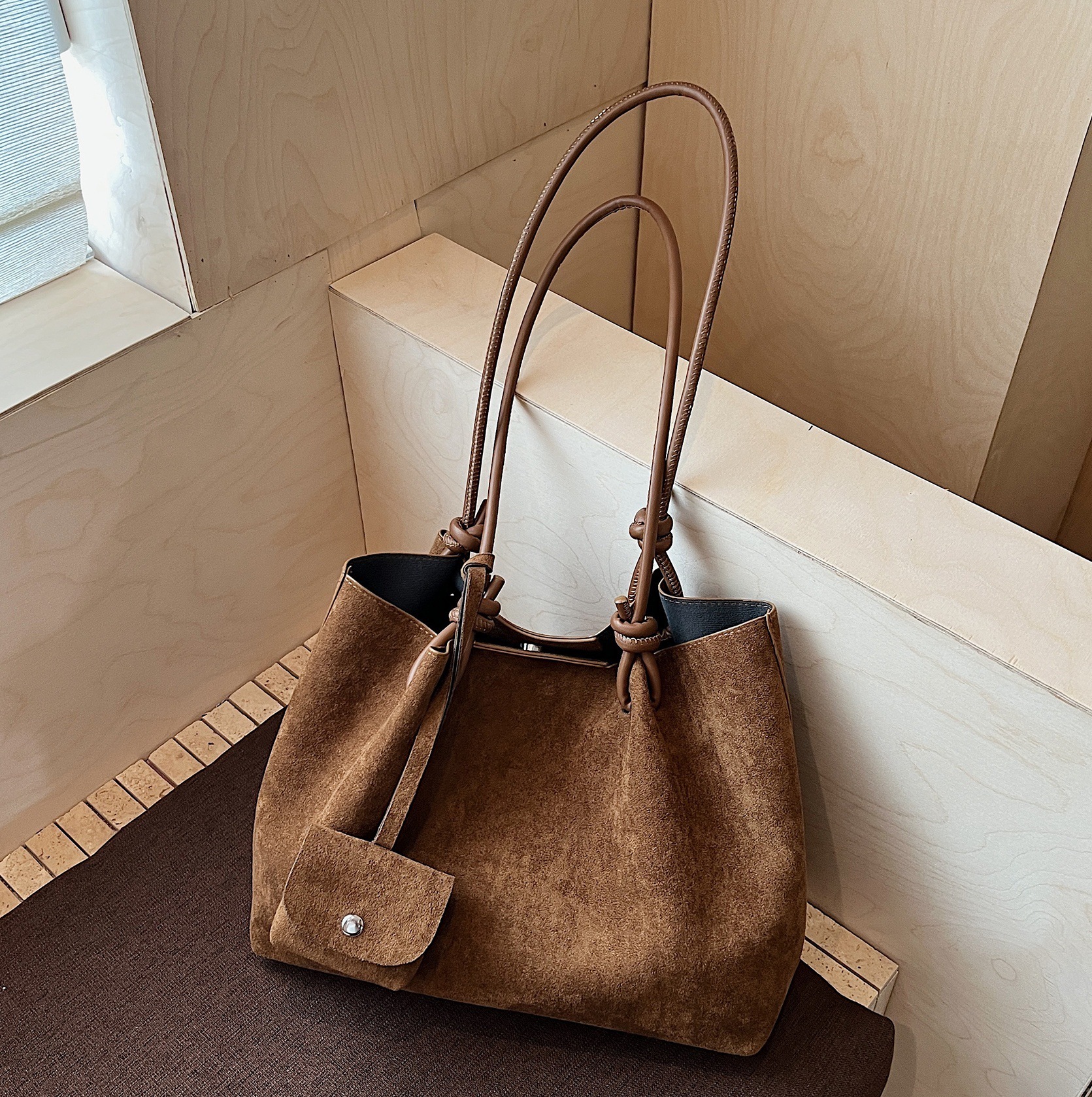 2025 women s Autumn New Vintage Large Capacity Matte Texture Underarm Bag Autumn bag New Commuter Mother and Daughter Bag Handbag Autumn New Designer 