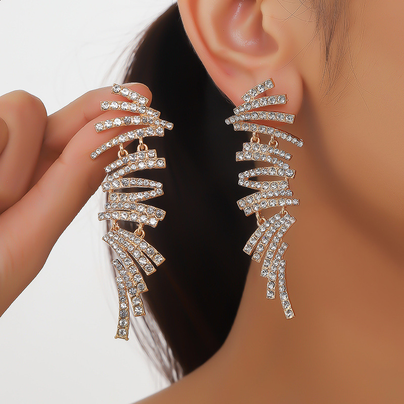 Fashionable Banquet Dress with Geometric Creative Irregular Tassel Long Alloy Inlaid Diamond Earrings