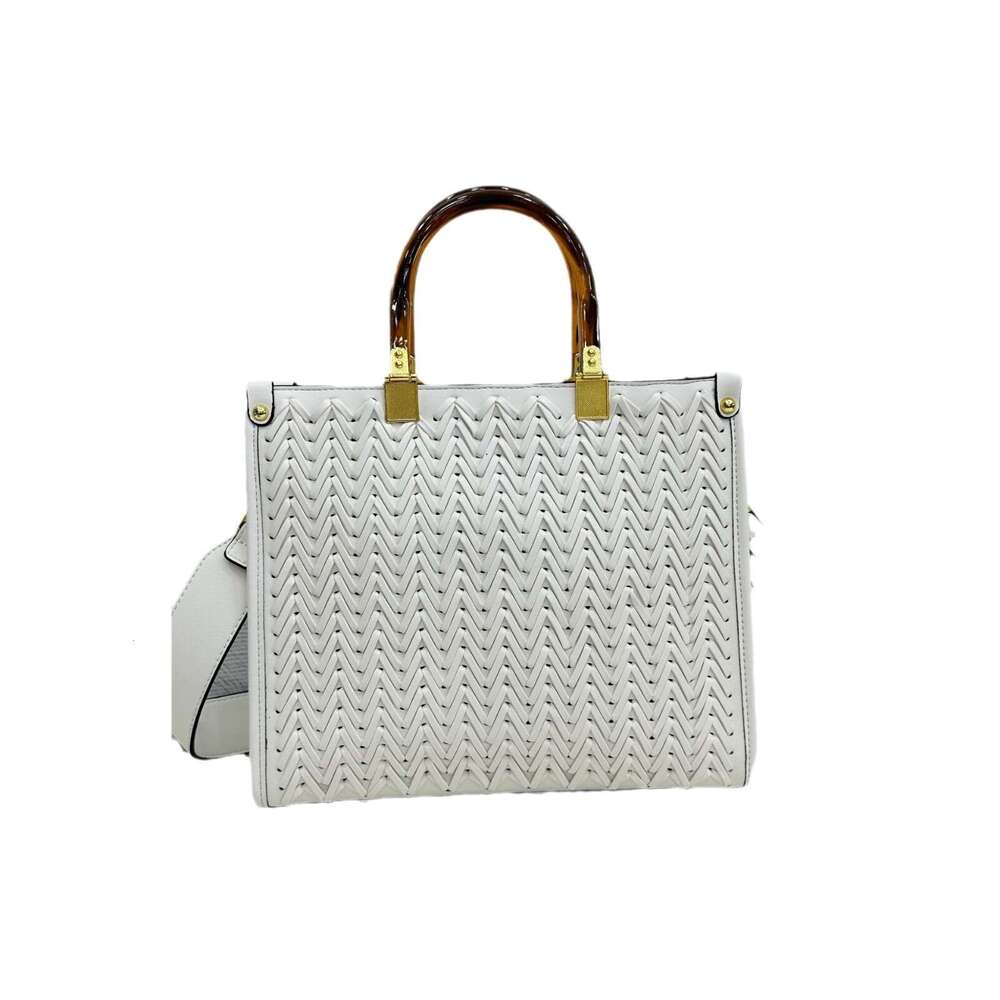 Woven Bamboo Handbag 2024 New French Light Luxury High-Quality Celebrity Same Style Large Capacity Shoulder Bag