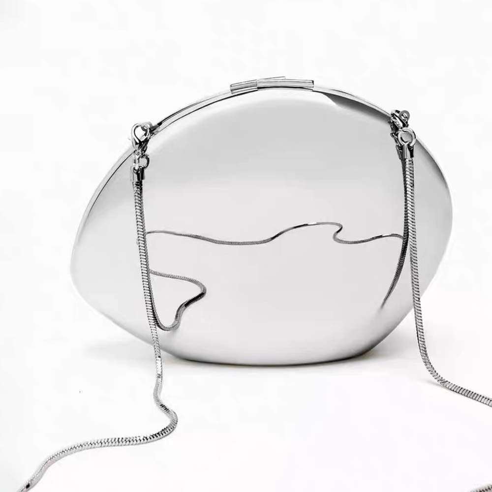 New Semi-Circular Iron Box Fashionable Personality Socialite Evening Bag