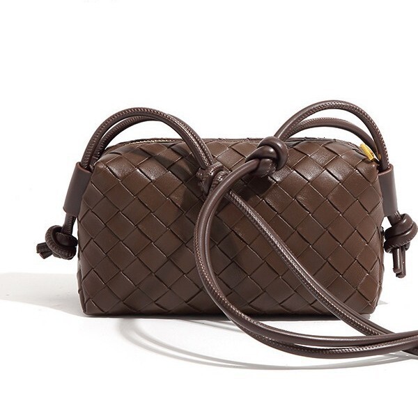 Woven Retro Fashion Single Luxury Bag Free Shipping Designer Single Shoulder Women's Small Handbag Small Square Women's Crossbody Bag Wholes