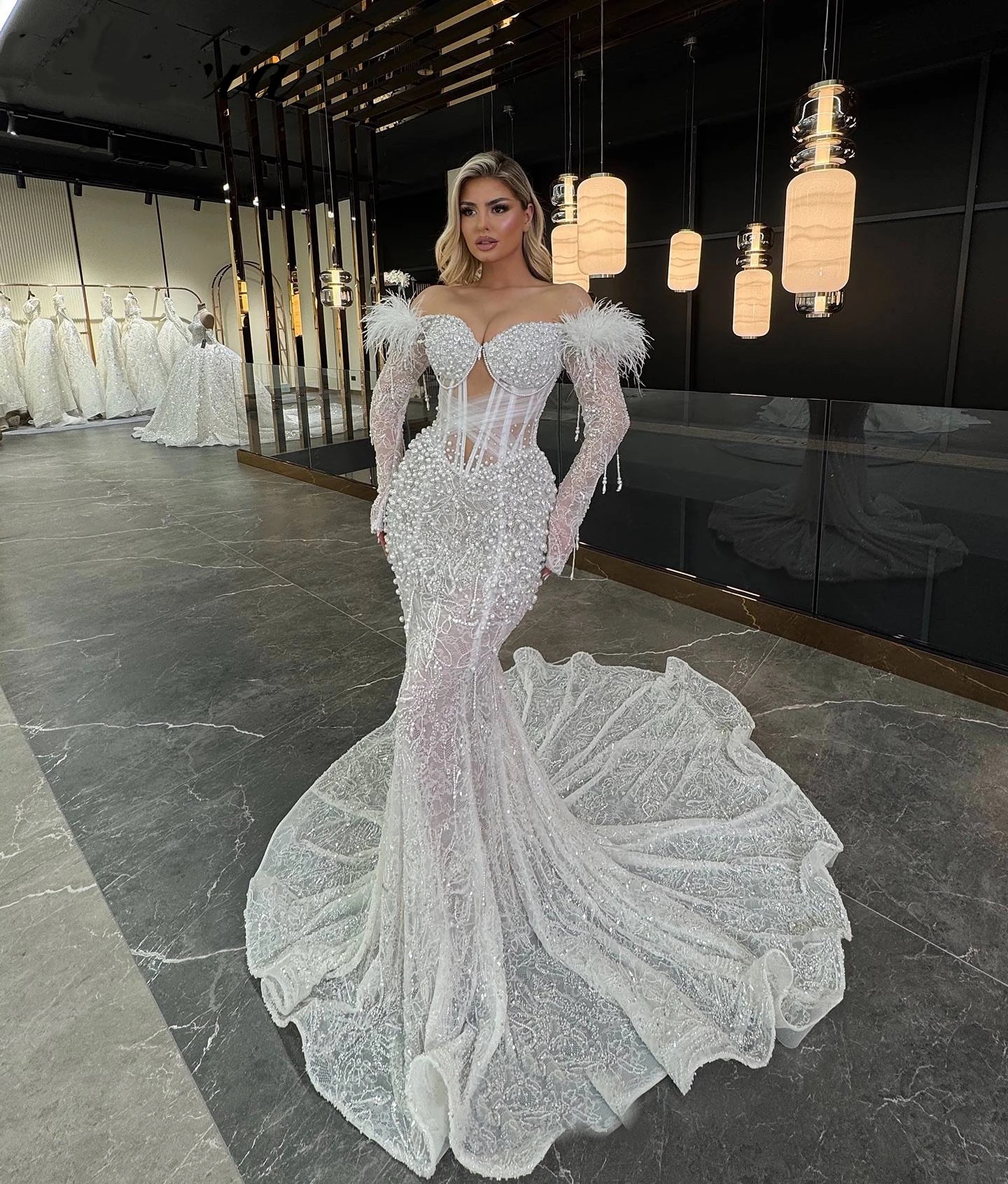 Luxury Feather Wedding Dresses Off Shoulder Pearls Lace Bridal Gowns Long Sleeves Illusion Sweep Train Mermaid Customized Vestidos De Novia Plus Size