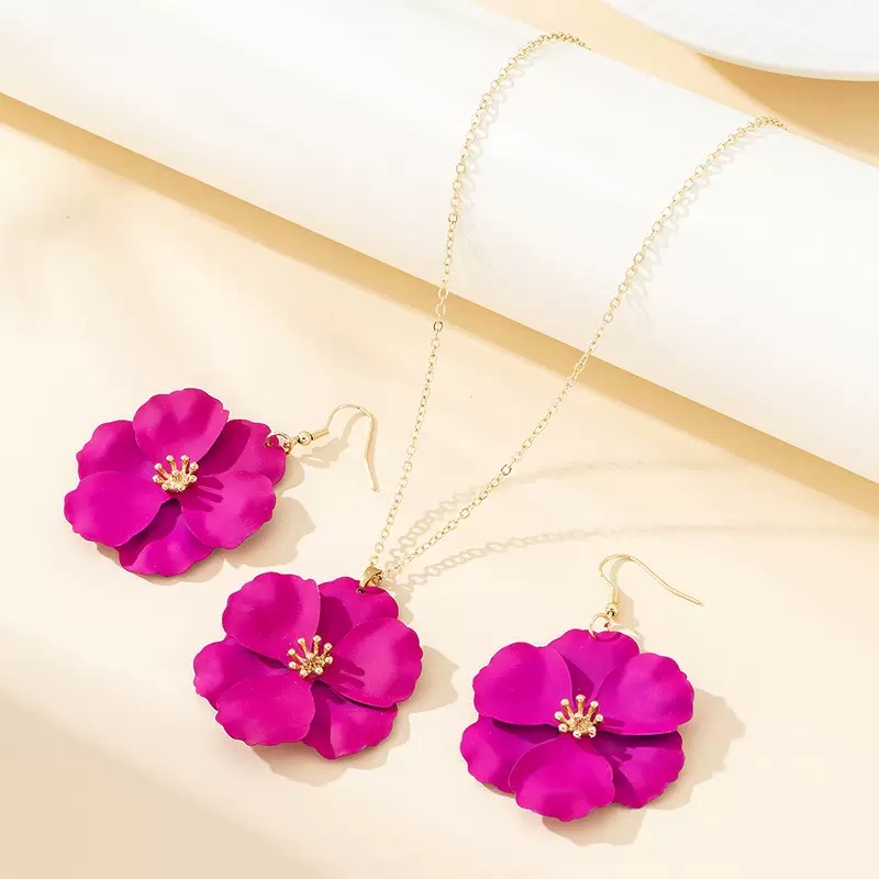 Fashionable petal handmade earrings and necklace set with colorful floral accessories