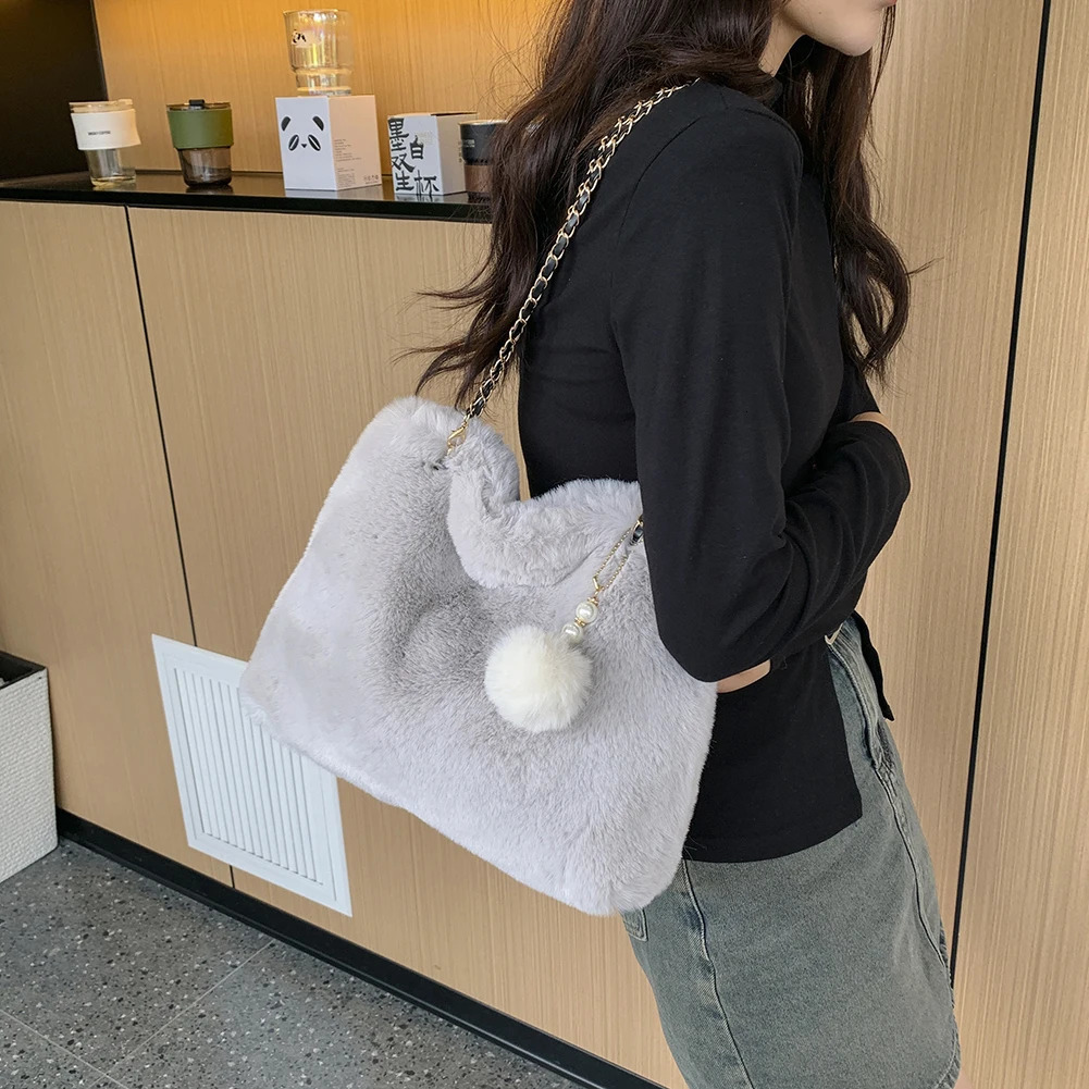 Women Fluffy Crosssbody Bag Soft Plush Satchel Faux Fur with Pendant Large Capacity Female Fashion Travel 250811
