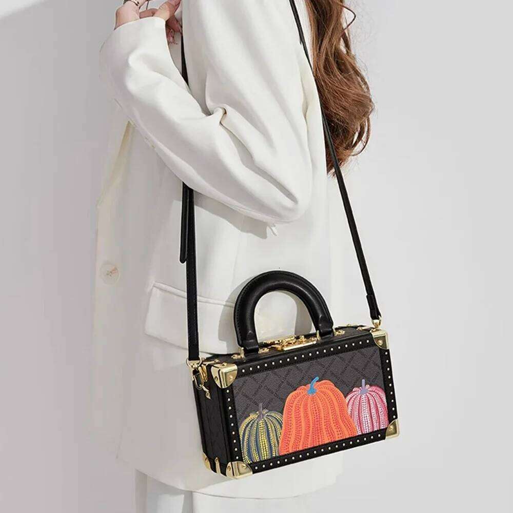 Fashion Pumpkin Printed Box 2025 New Handheld Women's European and American Trendy Single Shoulder Crossbody Bag