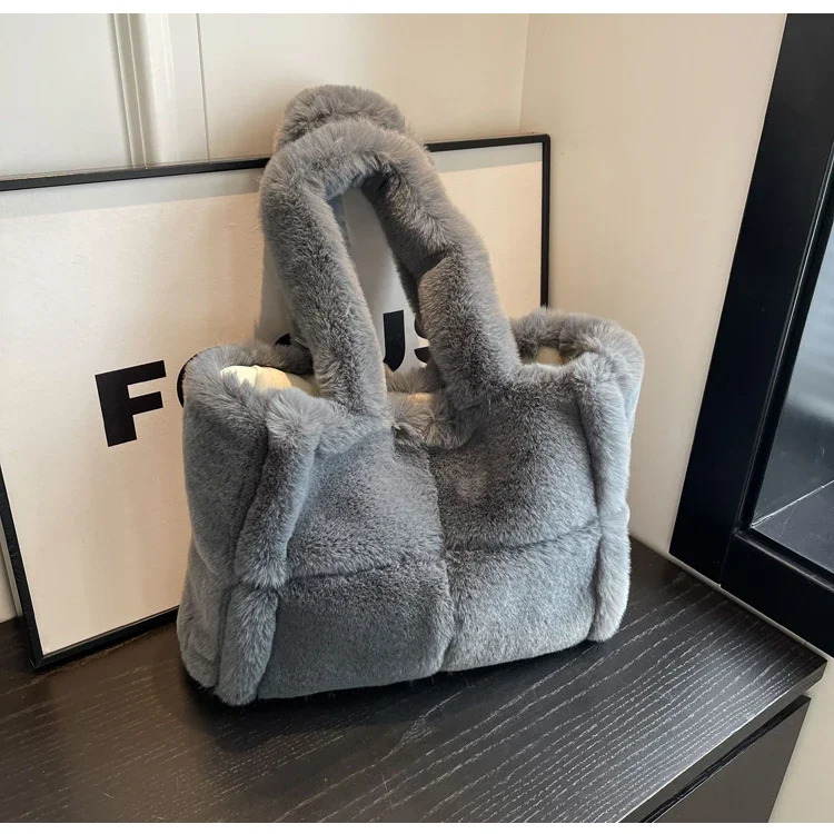 y Faux Fur Womens Shoulder Bags Large Capacity Soft Plush Casual Tote Winter Fashion Female Travel Purse Handbags 250811