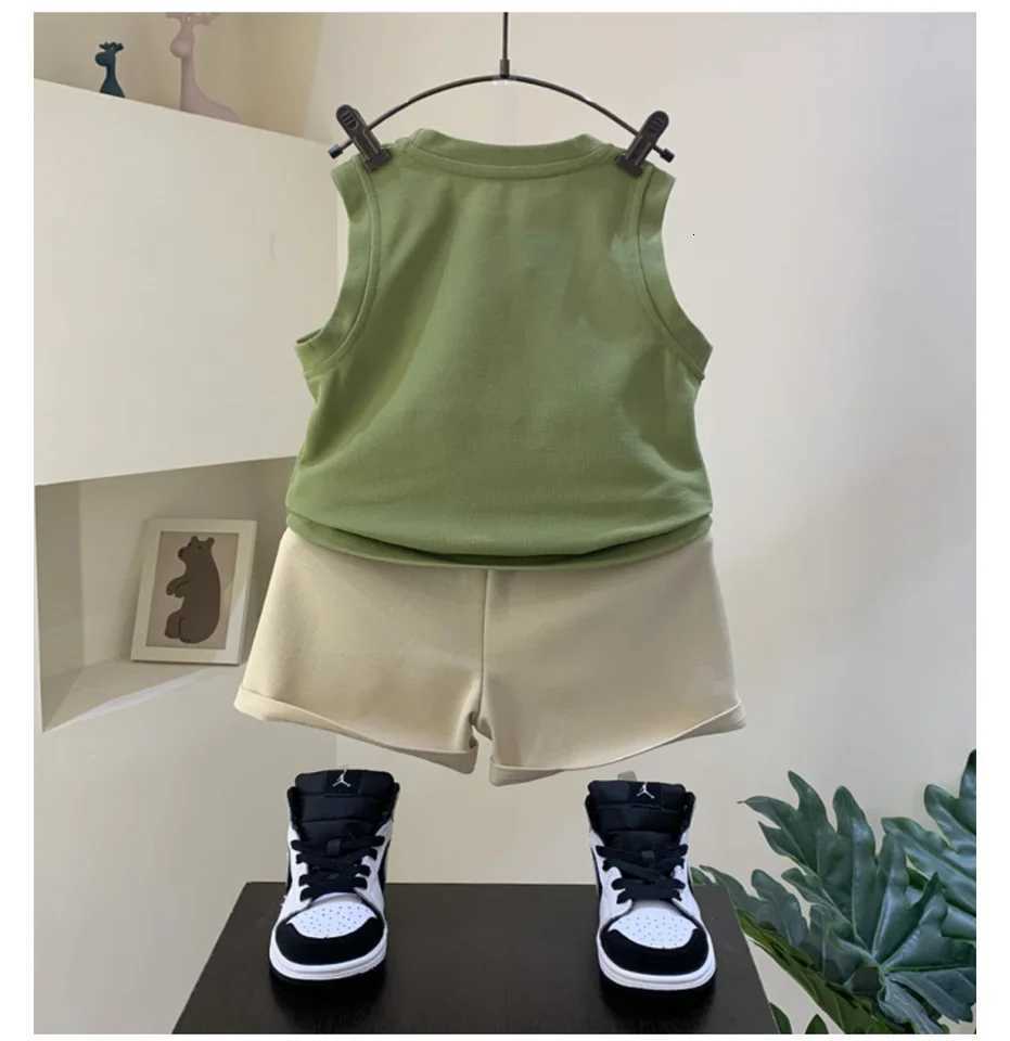 4th Grade Summer Vest Set New Fashionable Boys and Baby Sleeveless Clothes Childrens T-shirts and Shorts 2-piece Set Z250811