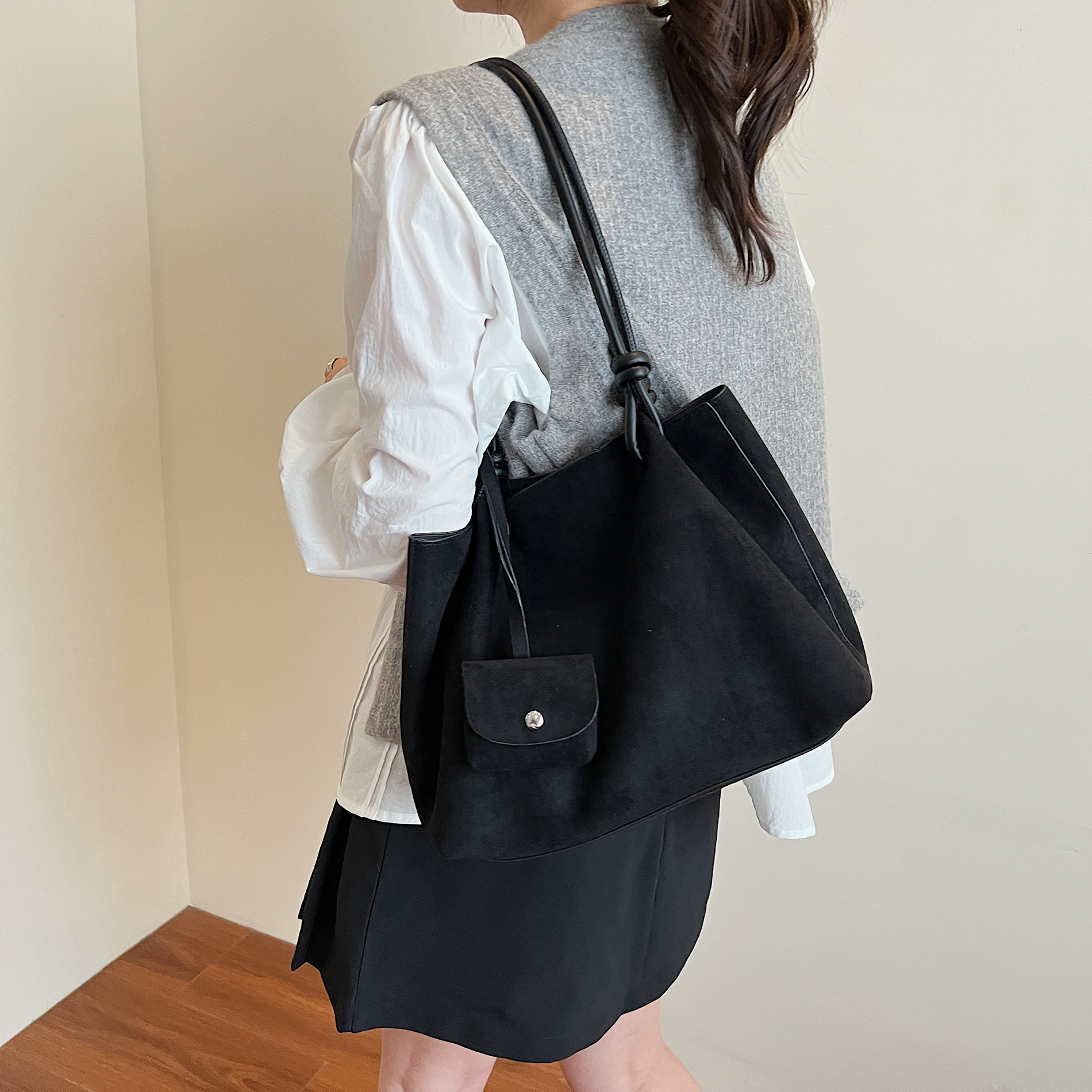 2025 women s Autumn New Vintage Large Capacity Matte Texture Underarm Bag Autumn bag New Commuter Mother and Daughter Bag Handbag Autumn New Designer 