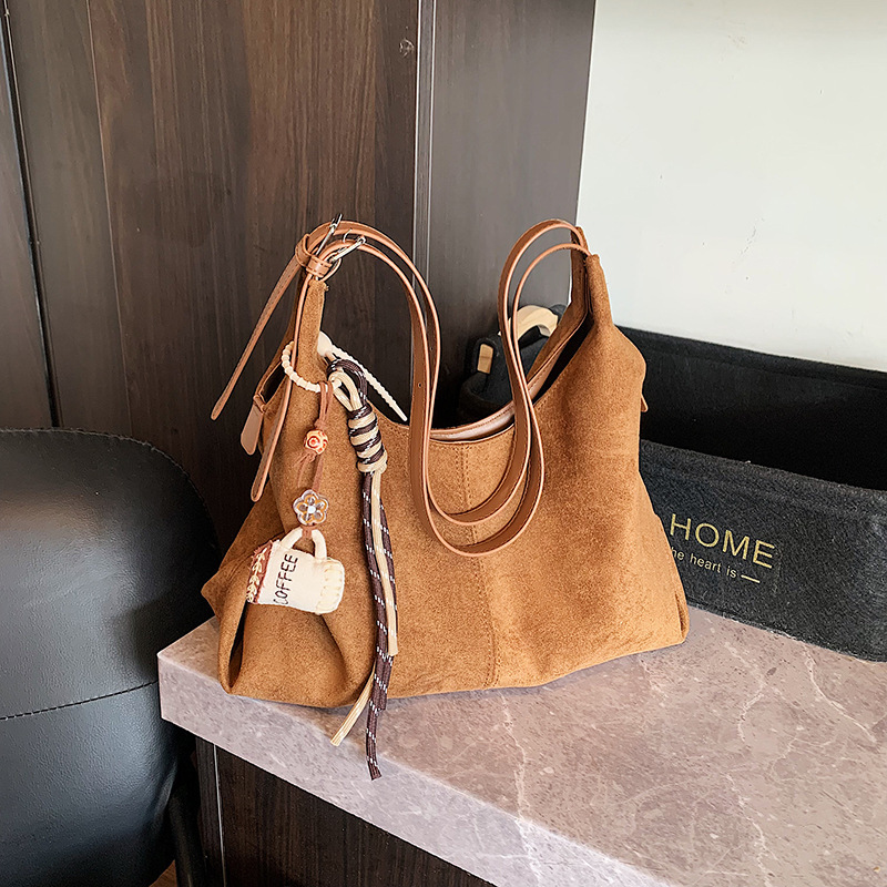 Suede Tote for Women 2025 Autumn Winter New Simple Commuting Large Capacity Shoulder Bag ddmymoon