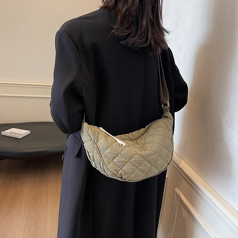 Autumn Large Capacity Commuter Dumpling Women's Shoulder Crossbody Quilted Casual Versatile Bag