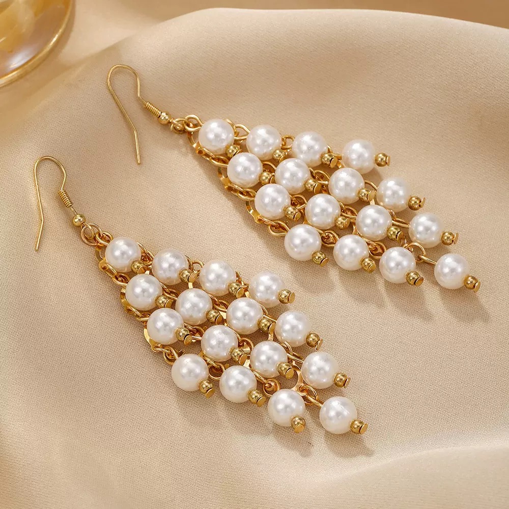 Fashionable rhinestone crystal earrings for girls Fashionable accessories earrings