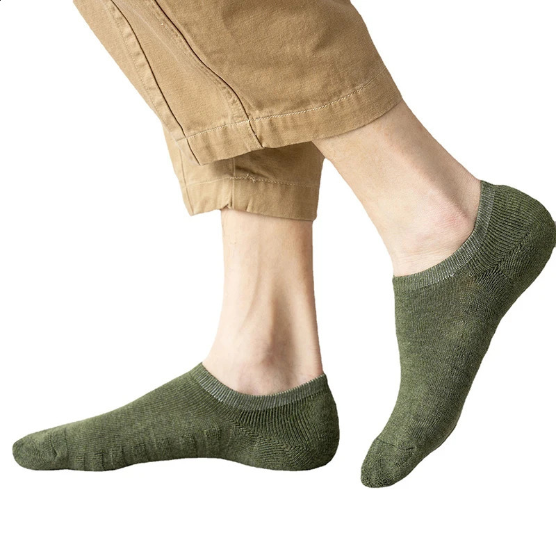 5 Pairs Men Short Socks Cotton High Quality Crew Ankle Casual Soft LowCut NonSlip Breathable Summer Autumn Sock for Male 250805