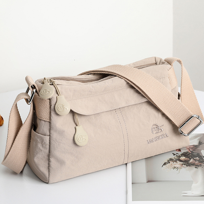 Multi-compartment Large Capacity Single Shoulder Crossbody for Women, New Outdoor Travel Waterproof Ultra-light Nylon Bag ddmymoon
