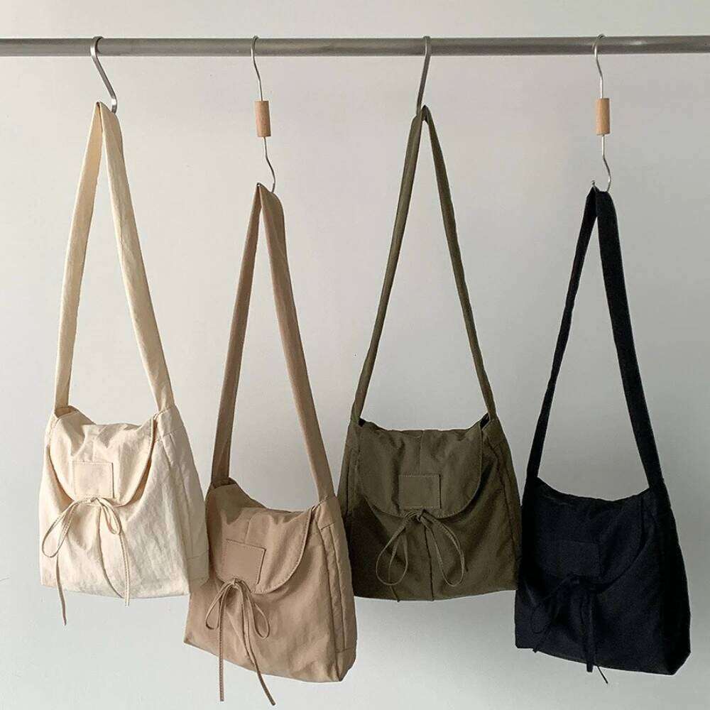Vintage Flap Nylon Bow Crossbody Large Autumn New Student Commuter Shoulder Winter Solid Colour Simple Messenger Bag