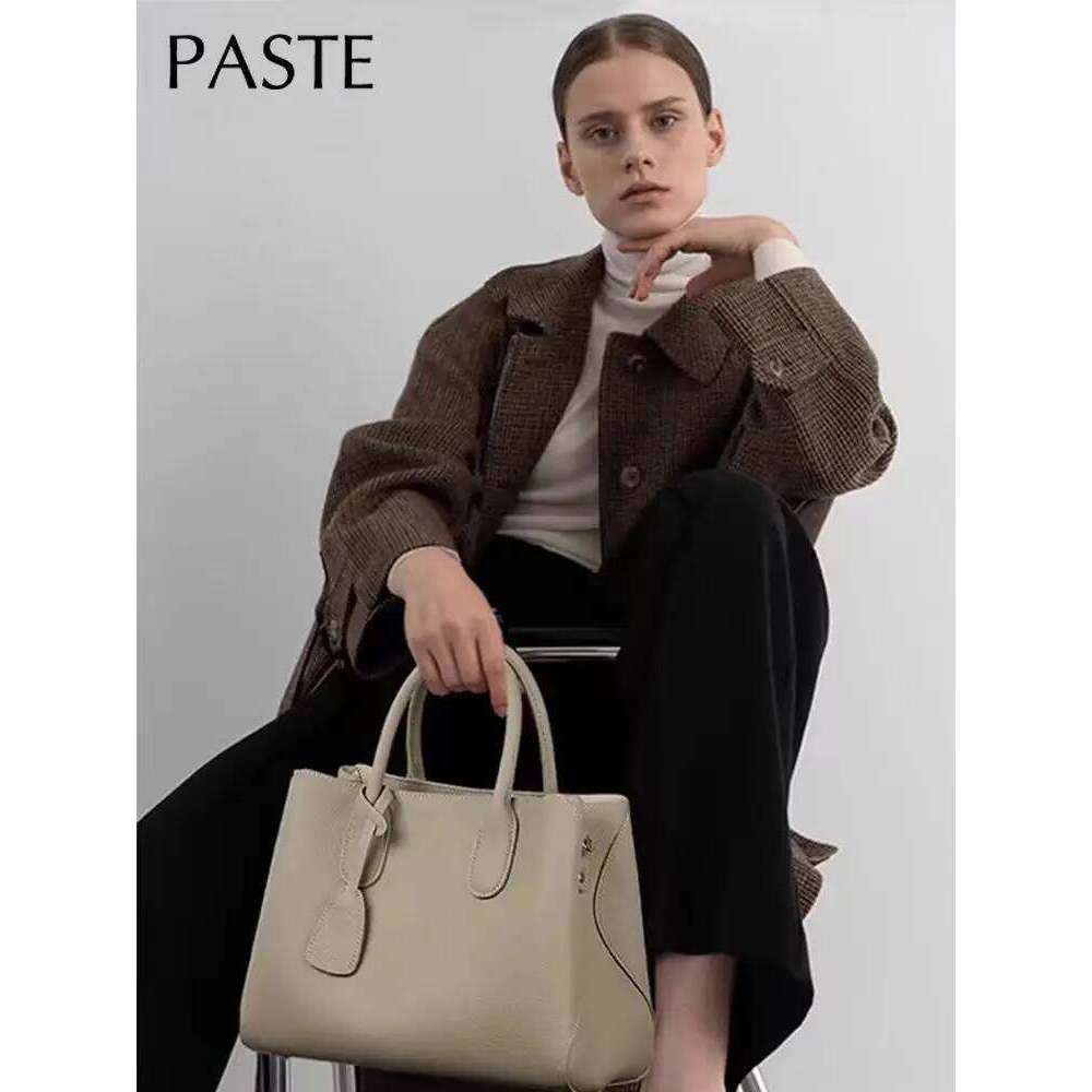 Niche Design Grey Color Medium Size 25cm Standard Tote Natural Cow Leather Women Handbag Elegant Shoulder Bag for Mom Gift