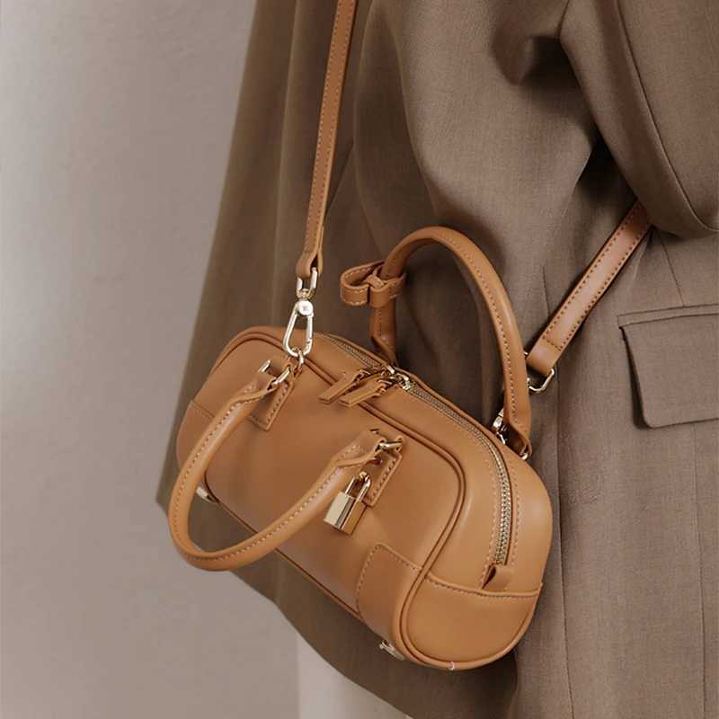 Luxury Designer Genuine Leather Crossbody Shoulder Bag Cowhide Boston Handbag Niche Brand Fashion Versatile Women Messenger Bag Z250811