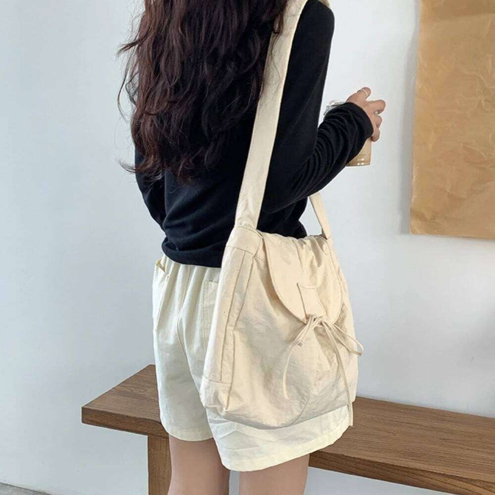 Vintage Flap Nylon Bow Crossbody Large Autumn New Student Commuter Shoulder Winter Solid Colour Simple Messenger Bag