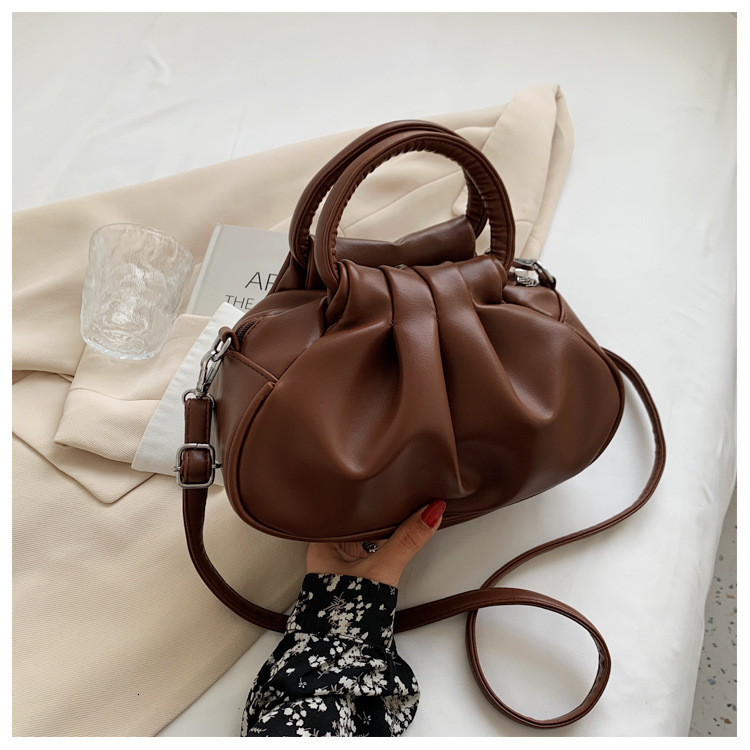 Autumn New Women s Shoulder Bag Korean Style Wrinkled Retro Armpit Handbag Autumn New Designer Bag Simple And design Fashionable Women s Crossbody Bag