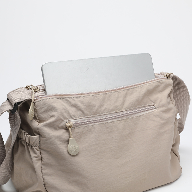 Lightweight Nylon Women's 2025 New Simple Commuter Casual Multi-Compartment Large Capacity Shoulder Crossbody Bag ddmymoon