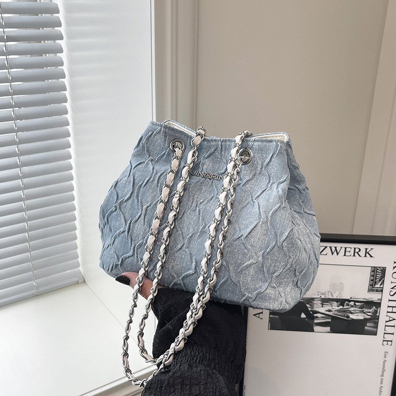 High-end for Women 2025 New Denim Fashion Tote Large Capacity Chain Commuter Shoulder Crossbody Bag ddmymoon