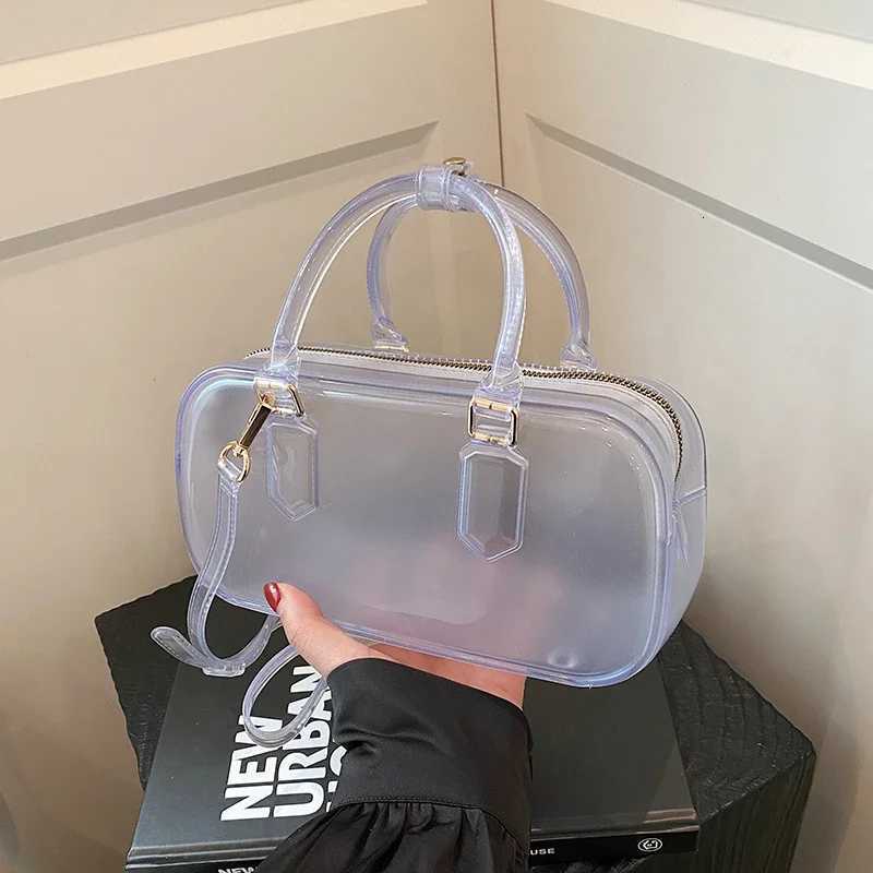 Elegant Paris Inspired Vintage Crossbody Bag - Minimalist Leather Tote for Women Luxury Commuter Solid Color Designer Z250811