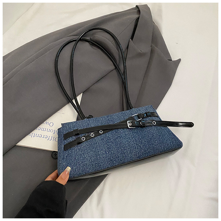 2025 Autumn New Niche Denim Handbag Women's Shoulder Bag Niche Design New Fashion Collage Color Block Armpit Bag Autumn New Designer Bag Women�