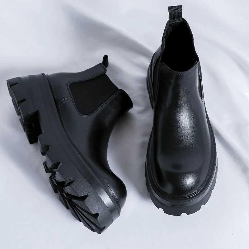 Autumn Men Platform Chelsea Boots Casual Business Genuine Leather Ankle Boots Men Flats Sneakers British Party Dress Shoes W250811