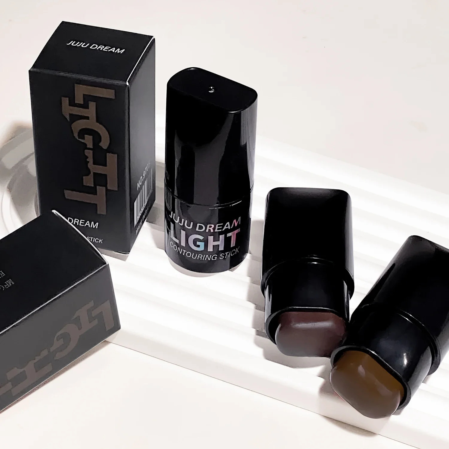 Versatile Contouring stick - matte bronzer nose stick eyeshadow Face contouring cream - natural and easy to apply 250811