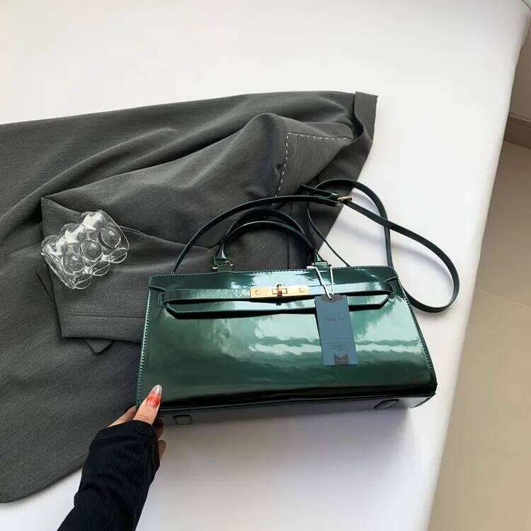 Designer Textured Messenger Purse Women S Patent Leather Shoulder Bag Versatile For Tail Parties Travel Shopping